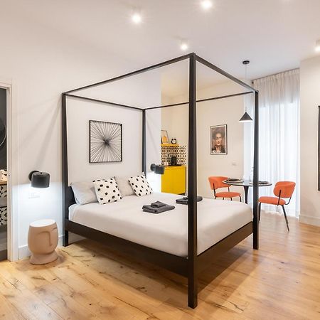 The Idyll Boutique Apartment - Suite In Napoli'S Spanish Quarters ภายนอก รูปภาพ
